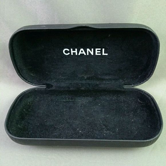 Chanel CC Logo Black Sunglasses 01450 94305 - Picture 10 of 10